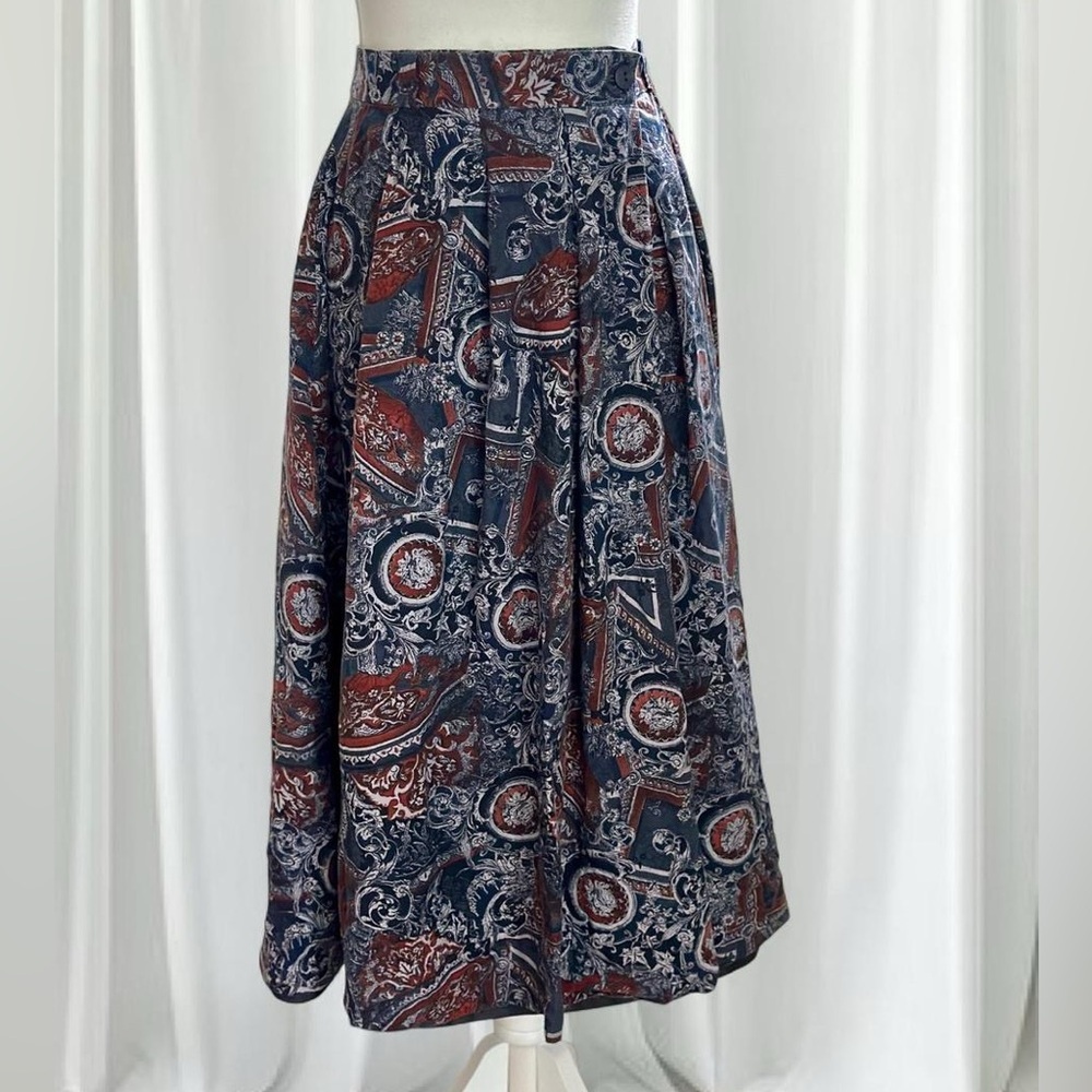 Vintage German-Made Pleated Midi Skirt – Size 40 (M/L) – Boho Paisley Print